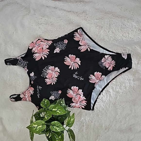 Walkonbeach Pink Floral Scoop Back Crossover One Piece Swim Suit, Size XL - Picture 3 of 6